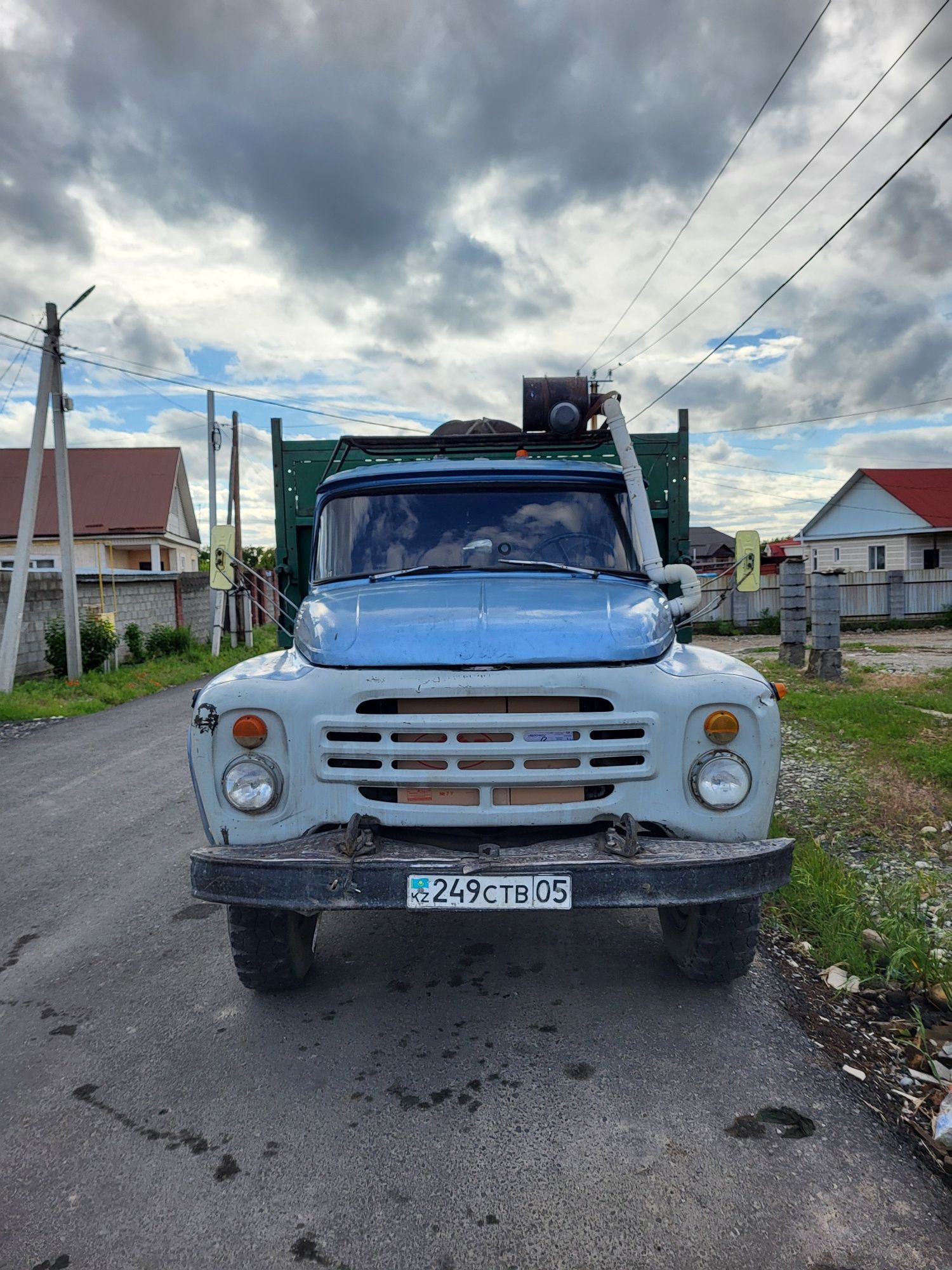 Уголь, гравий, песок, отсев, навоз, чернозём, щебень, булыжник, шлак,
