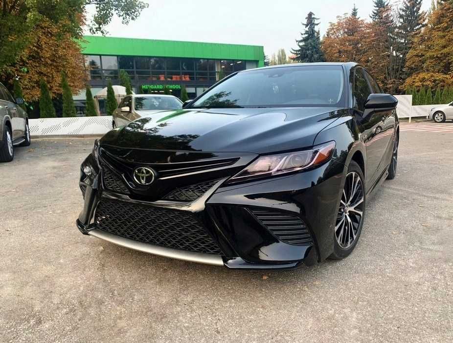 Фара передний на Toyota Camry 70 USA SE/Тойота Камри 70 американец СЕ