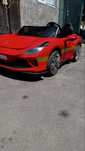 Продается машинка на пульте управления Ferrari