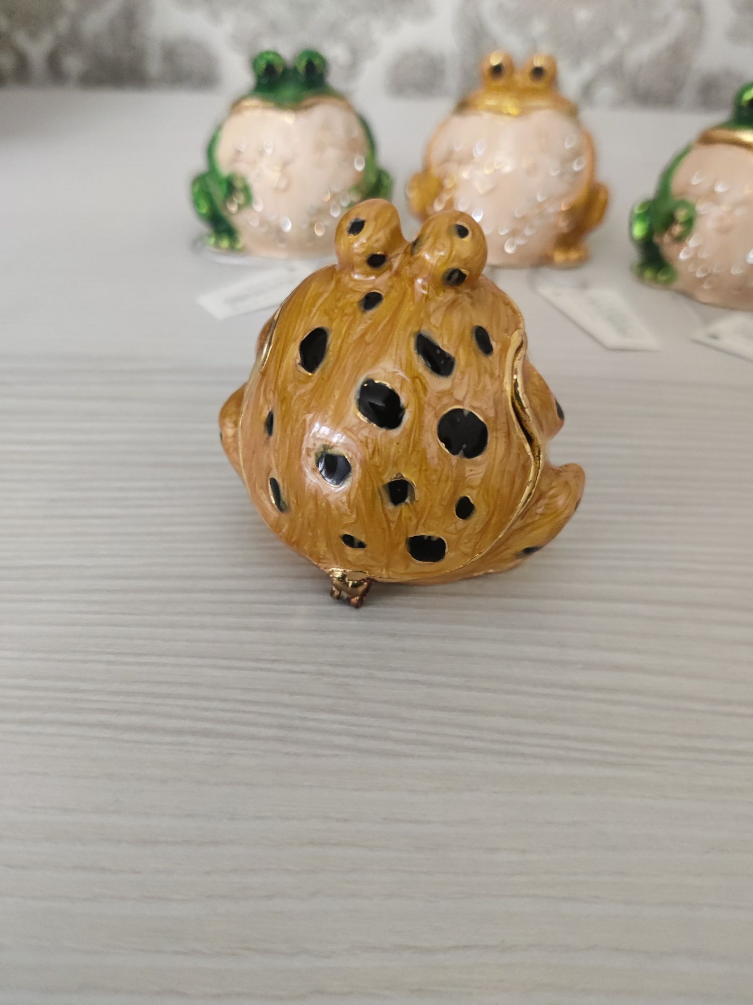 Шкатулка Сувенир Сваровски лягушка