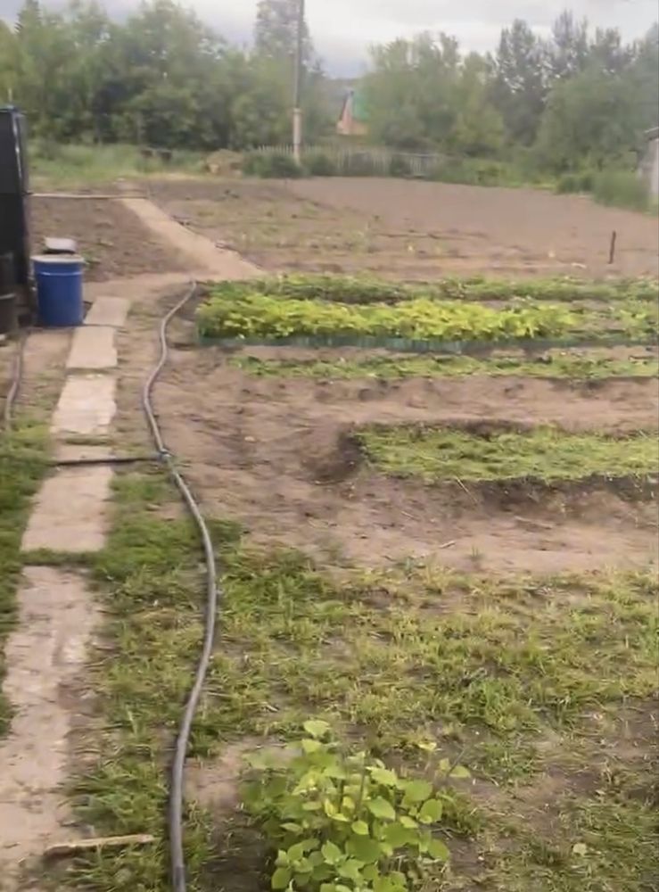 Срочно продам  дачу в районе между Аэропортом и опытным полем!