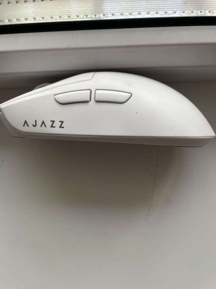 Продам мышку Ajazz