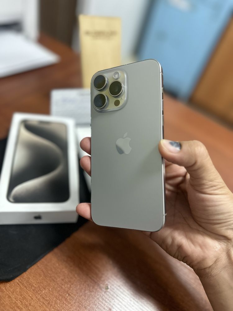 iPhone 15 Pro Max, 256 GB серый титан
