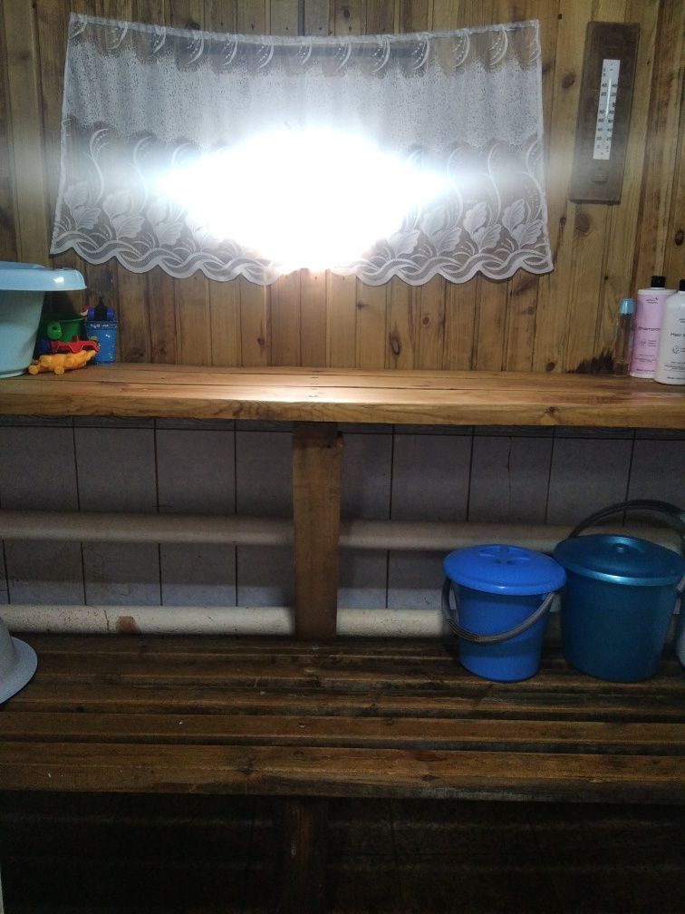 Продаётся четырёхкомнатная квартира на земле.