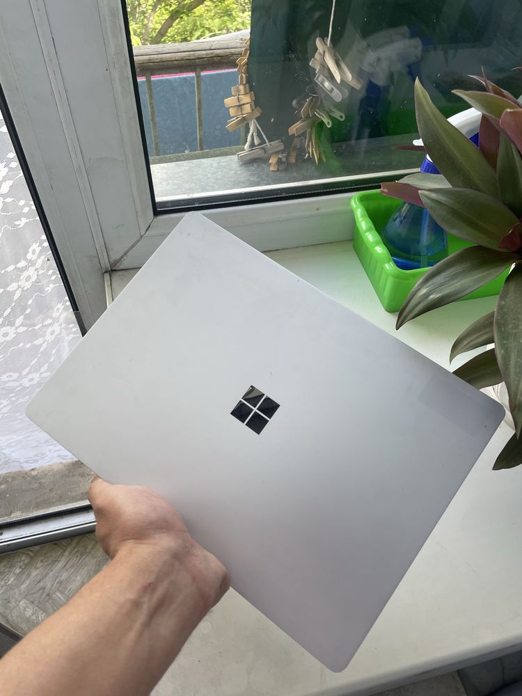 Surface Laptop 1 i5