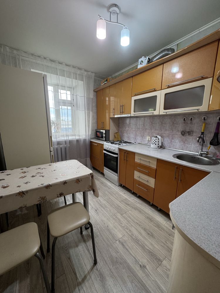 Продам 3-ком квартиру в кирпичном доме! Срочно!