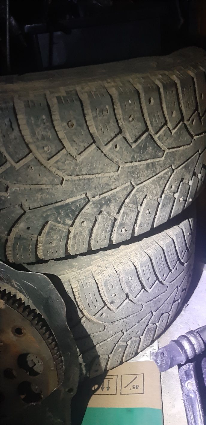 225/60.R18. 5/14.3