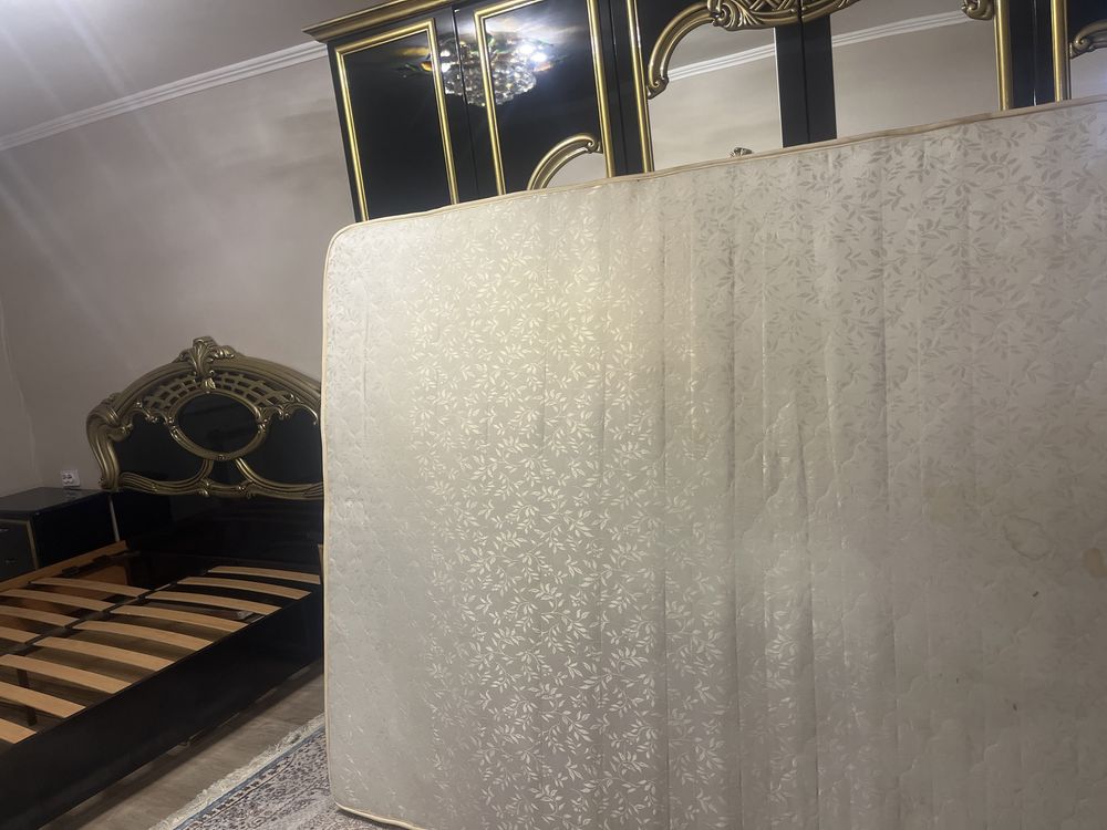 Продам матрас б/у