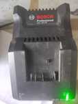 Зарядка, зарядное устройство Bosch , GAL 18 V-40 для электроинструмент