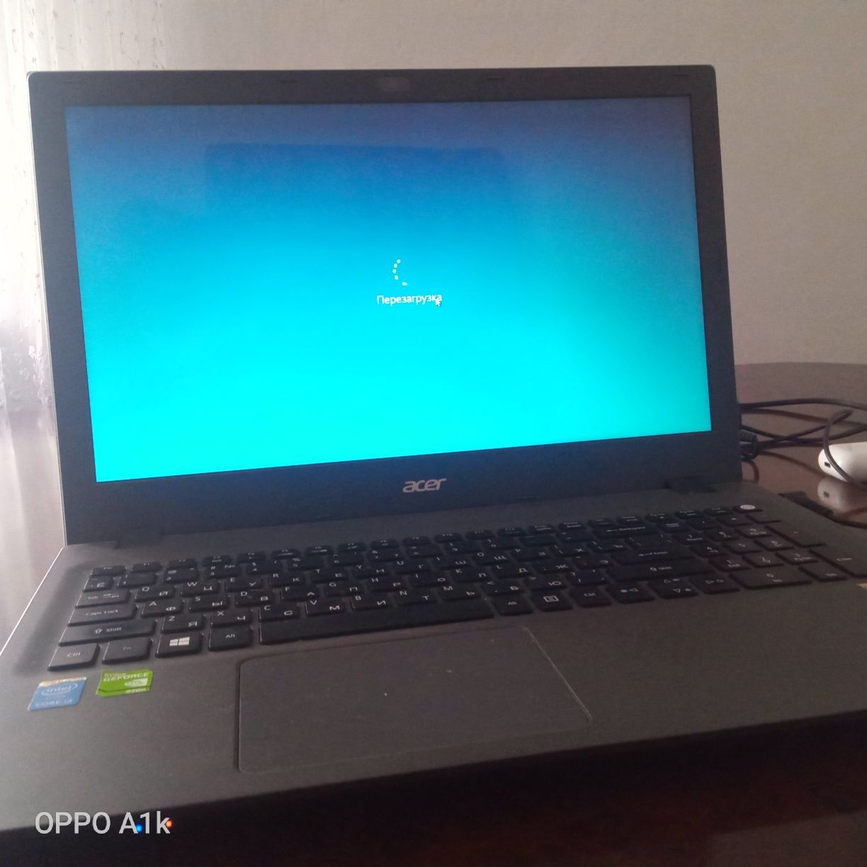 Acer ноутбук зарядкасымен и мышкасы мен