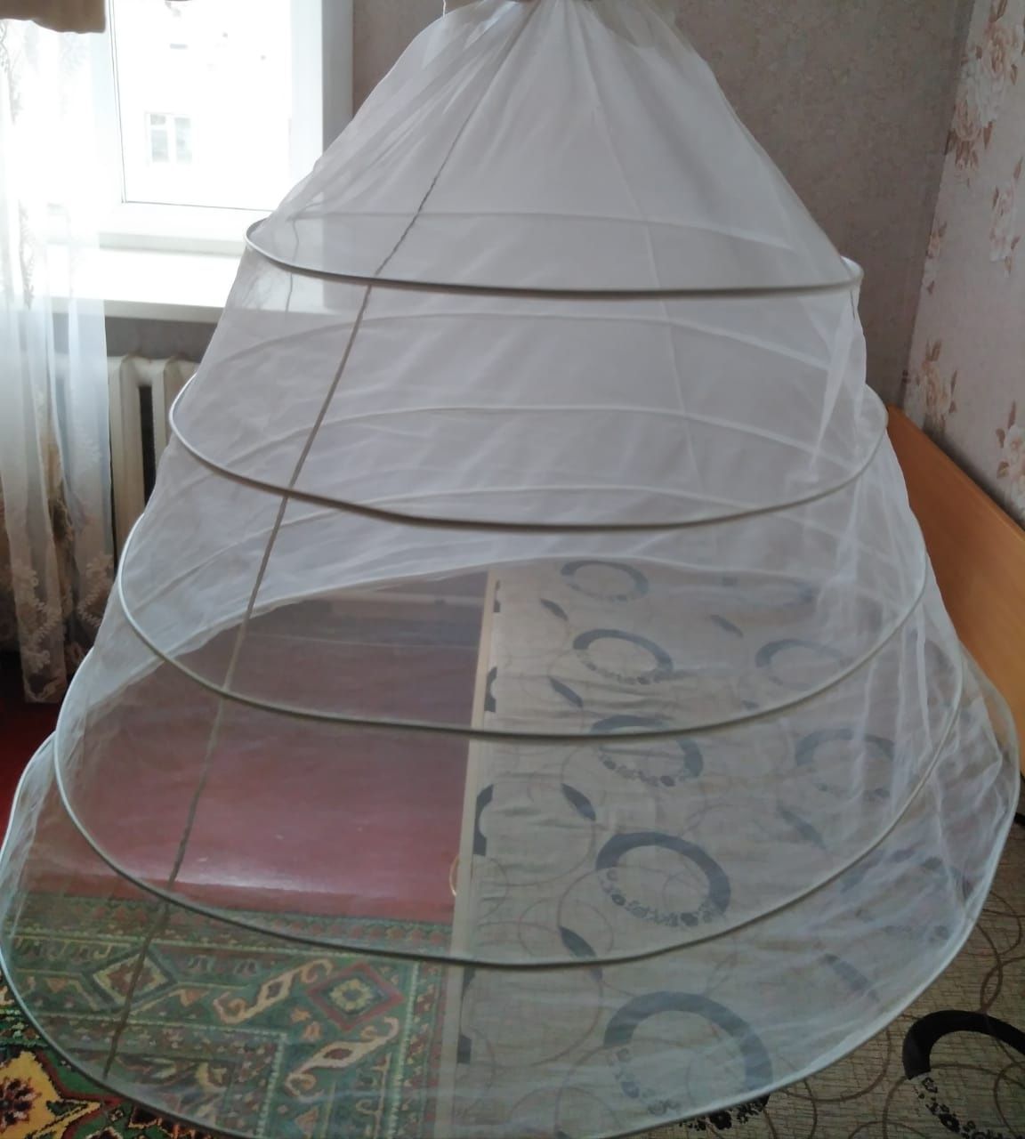 Продам свадебные платья торг уместен