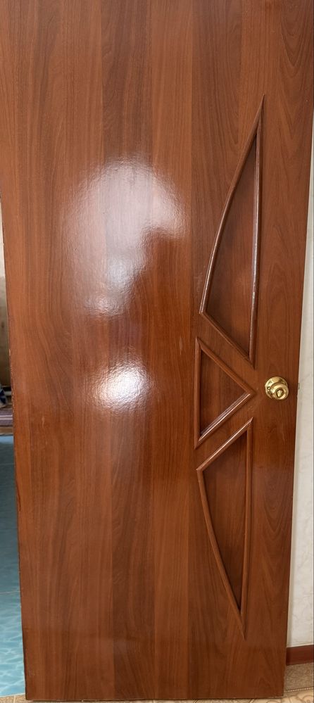 Продается межкомнатные двери.