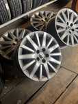 Продам R17 диски Toyota Crown design Original