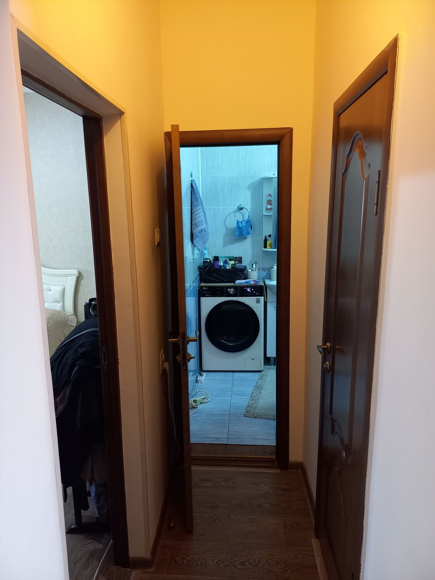продам отличную квартиру в Алматы , мкр.Жетысу-2 , НЕзалоговая  , ТОРГ