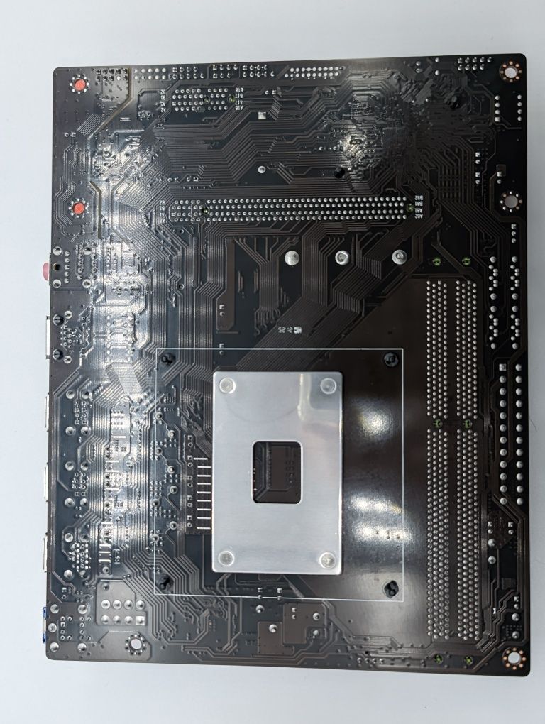 Комплект Xeon e5 2420v2, 4*2 = 8gb.