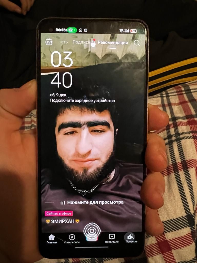 OPPO reno 7  в хорошем состоянии