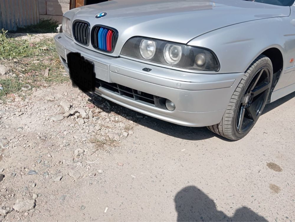 Продам бампера бмв е39 рест