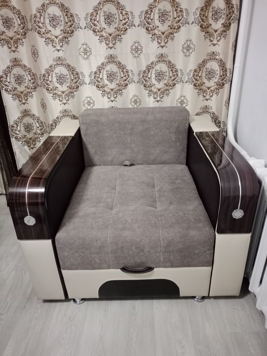 Диван комплект продам
