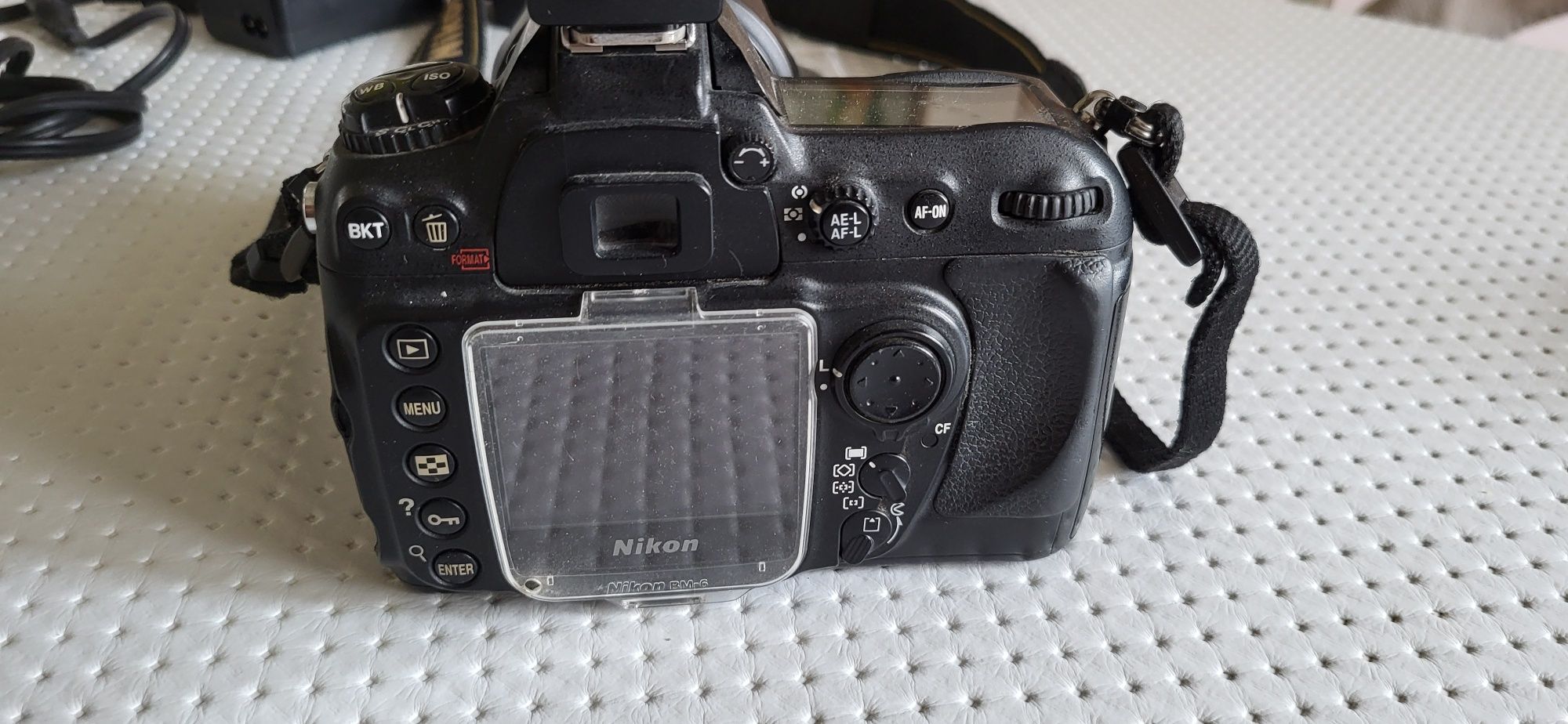 Зеркальный фотоаппарат Nikon D200.