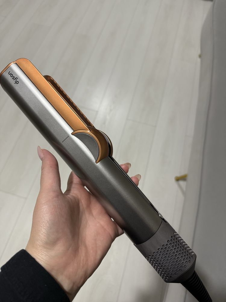 Утюжок Dyson Dyson