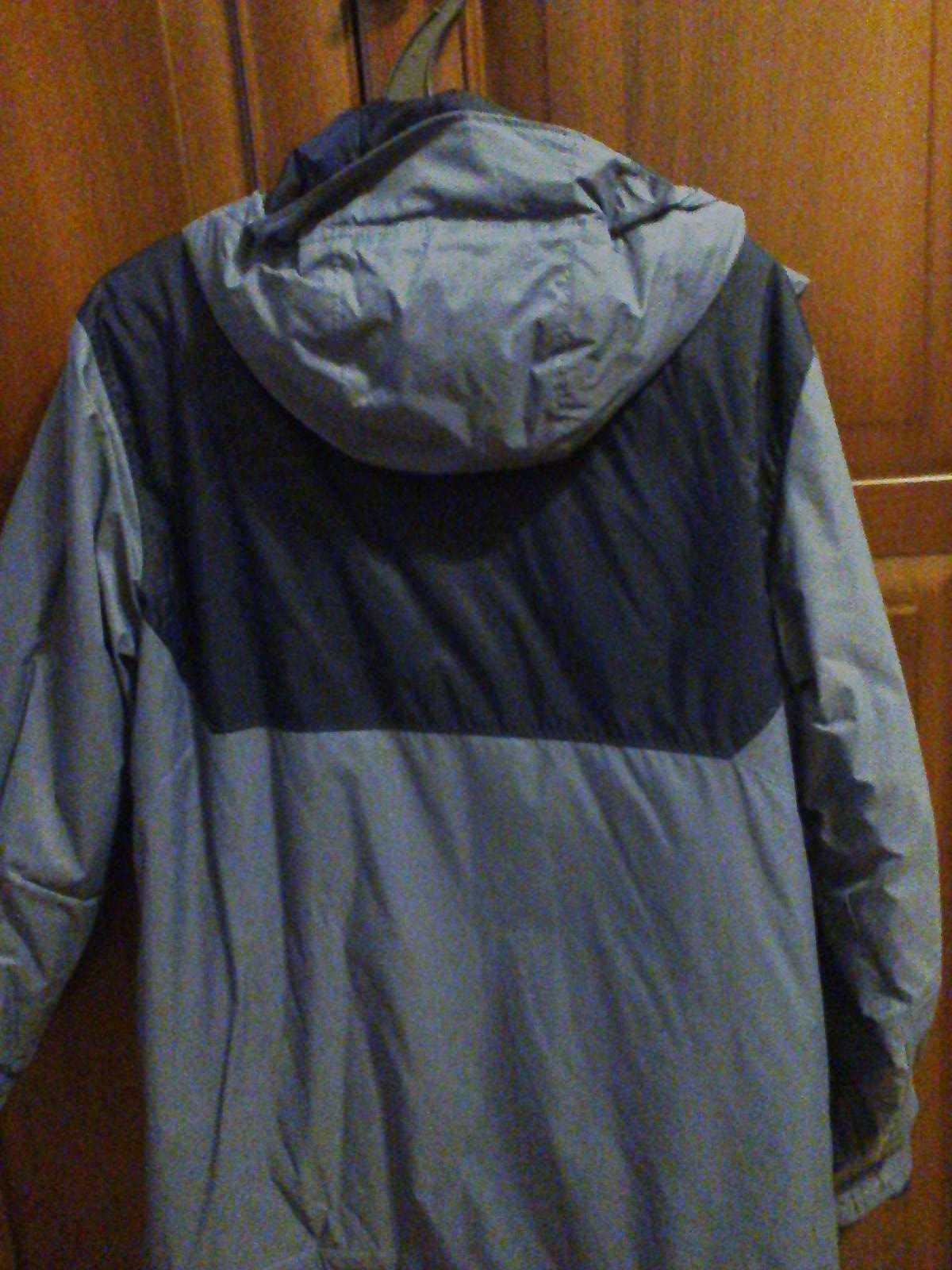 Продам зимнюю  куртку мужскую  фирмы Columbia (Коламбия)