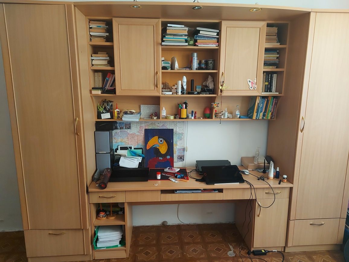 Мебель для детской или кабинета