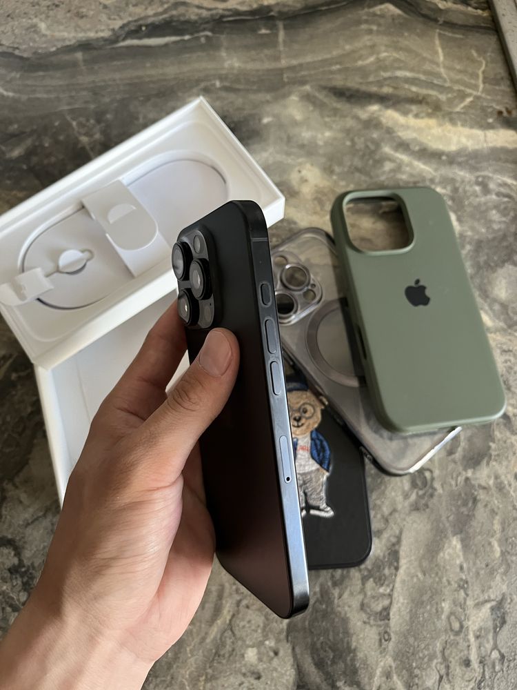 iPhone 16pro , dji osmo mobile 6
