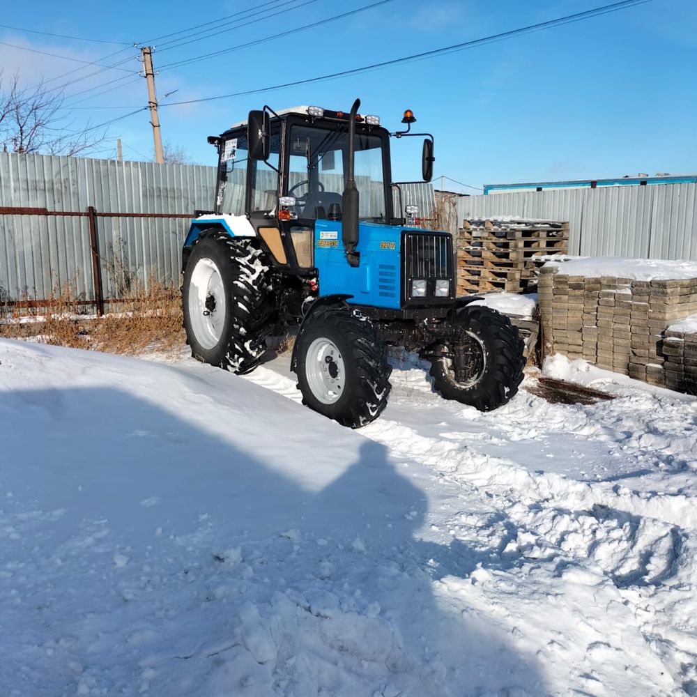 Трактор Белорус 920М