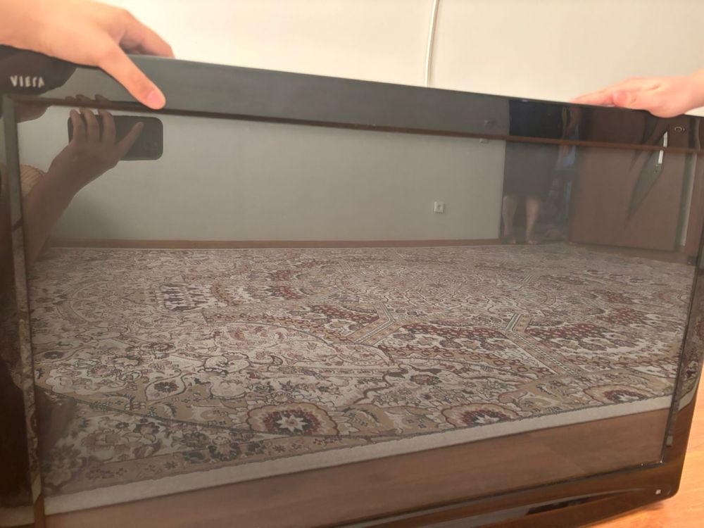 Телевизор Panasonic TX-PR37C10