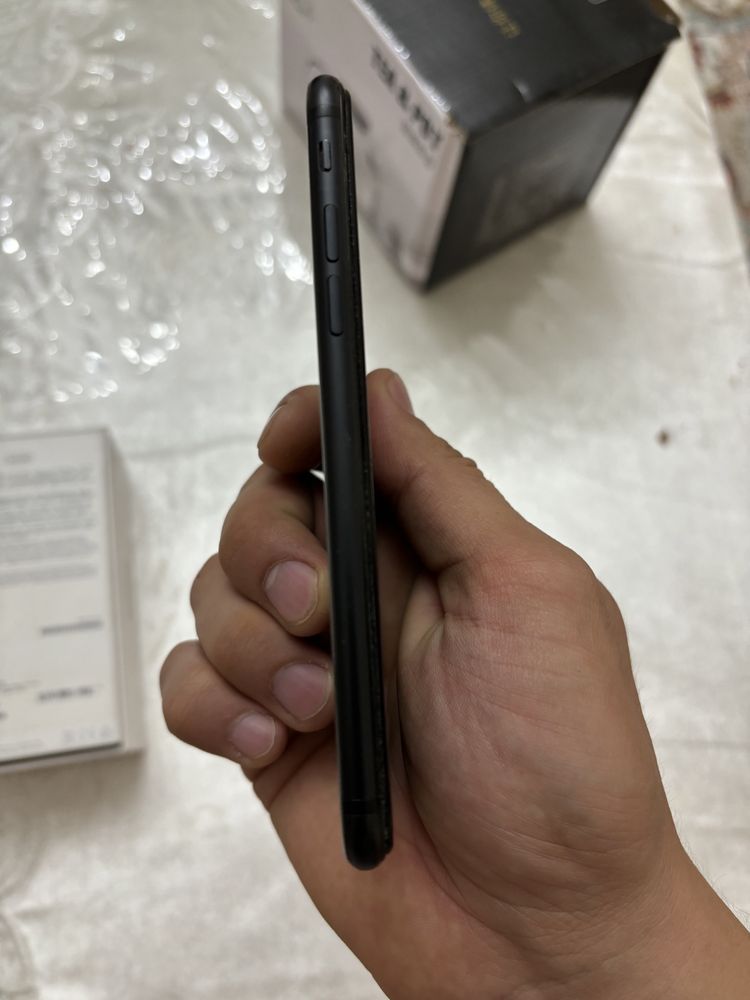 Продам iPhone 7 32гб