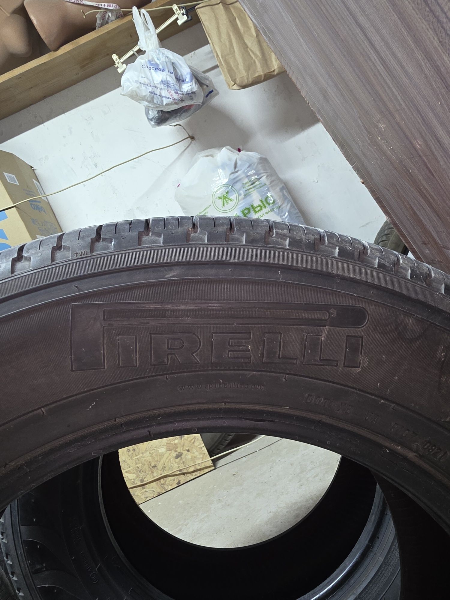 265/60/18 Pirelli scorpion
