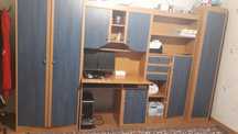 Срочно продам шкаф компьютерный