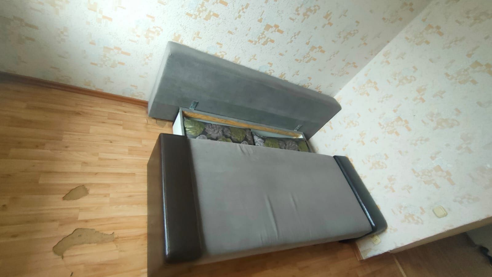 Продам диван раскладной