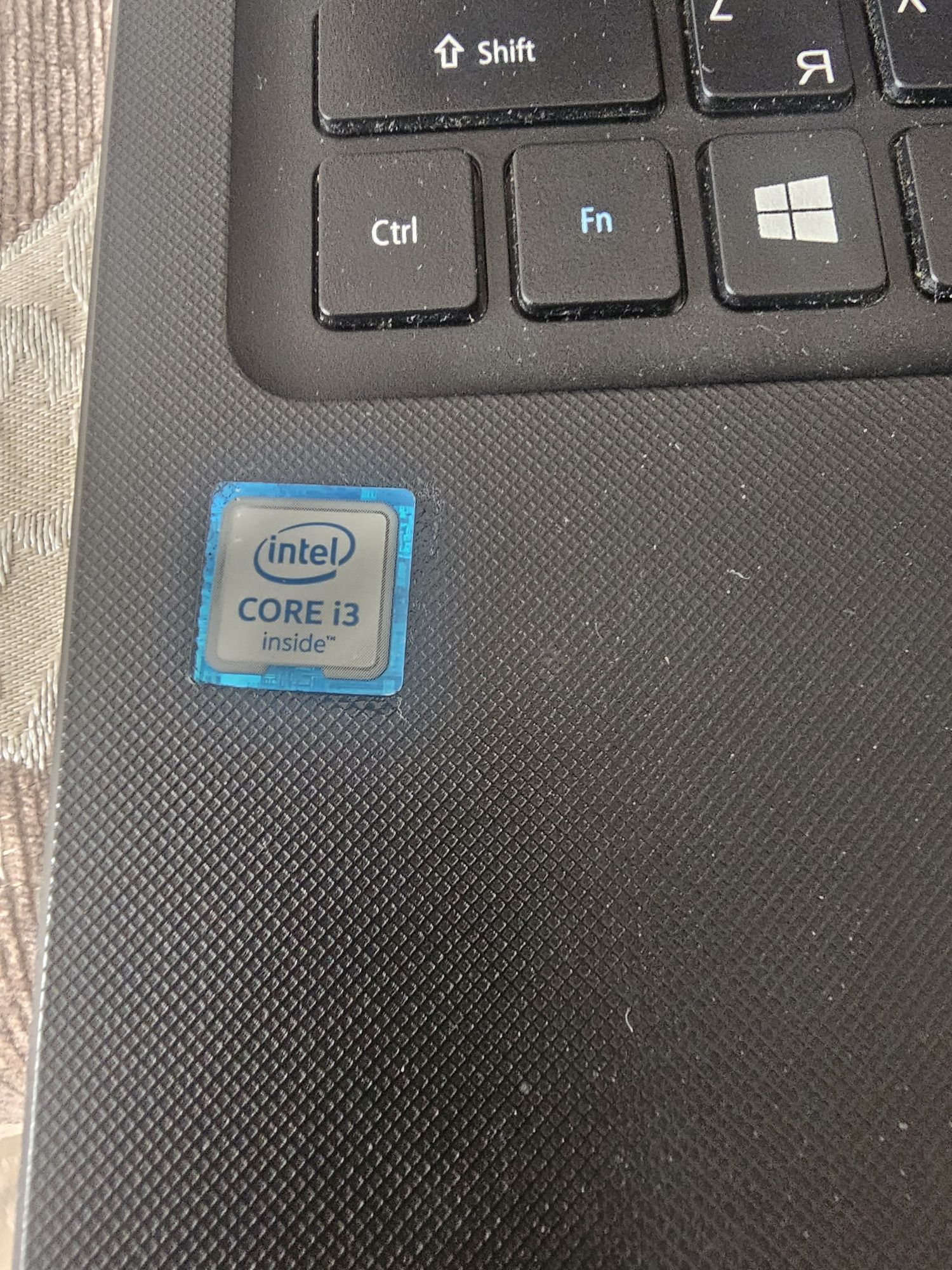 Продам надёжный шустрый четырёх ядерный ноутбук Acer core i3 сумка мыш