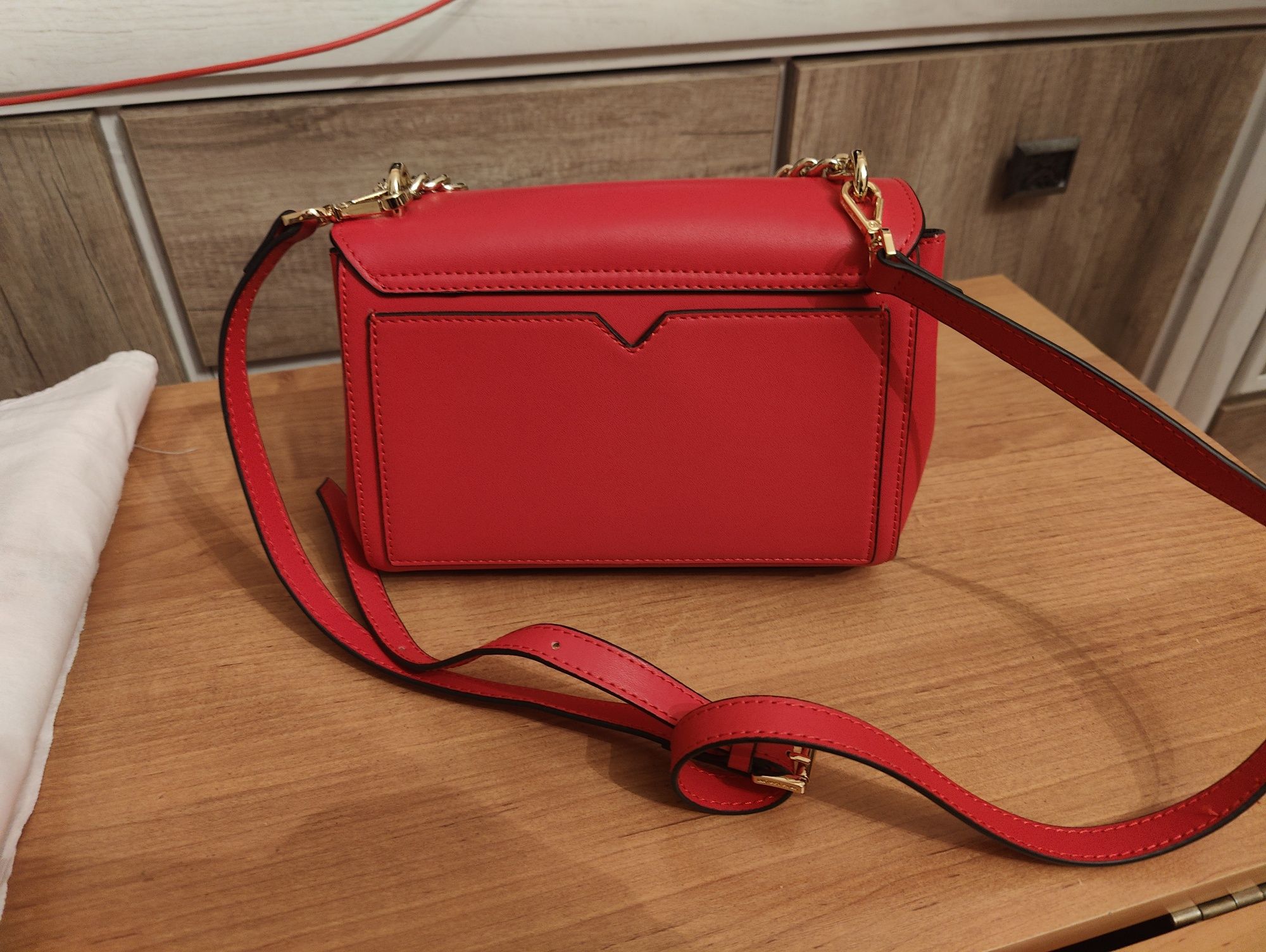 Сумка Lita от Michael Kors
Сумка Lita от Michael Kors
Сумка Lita от Mi
