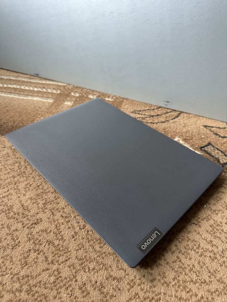 Ноутбук Lenovo V14 IGL /SSD 256 Гб