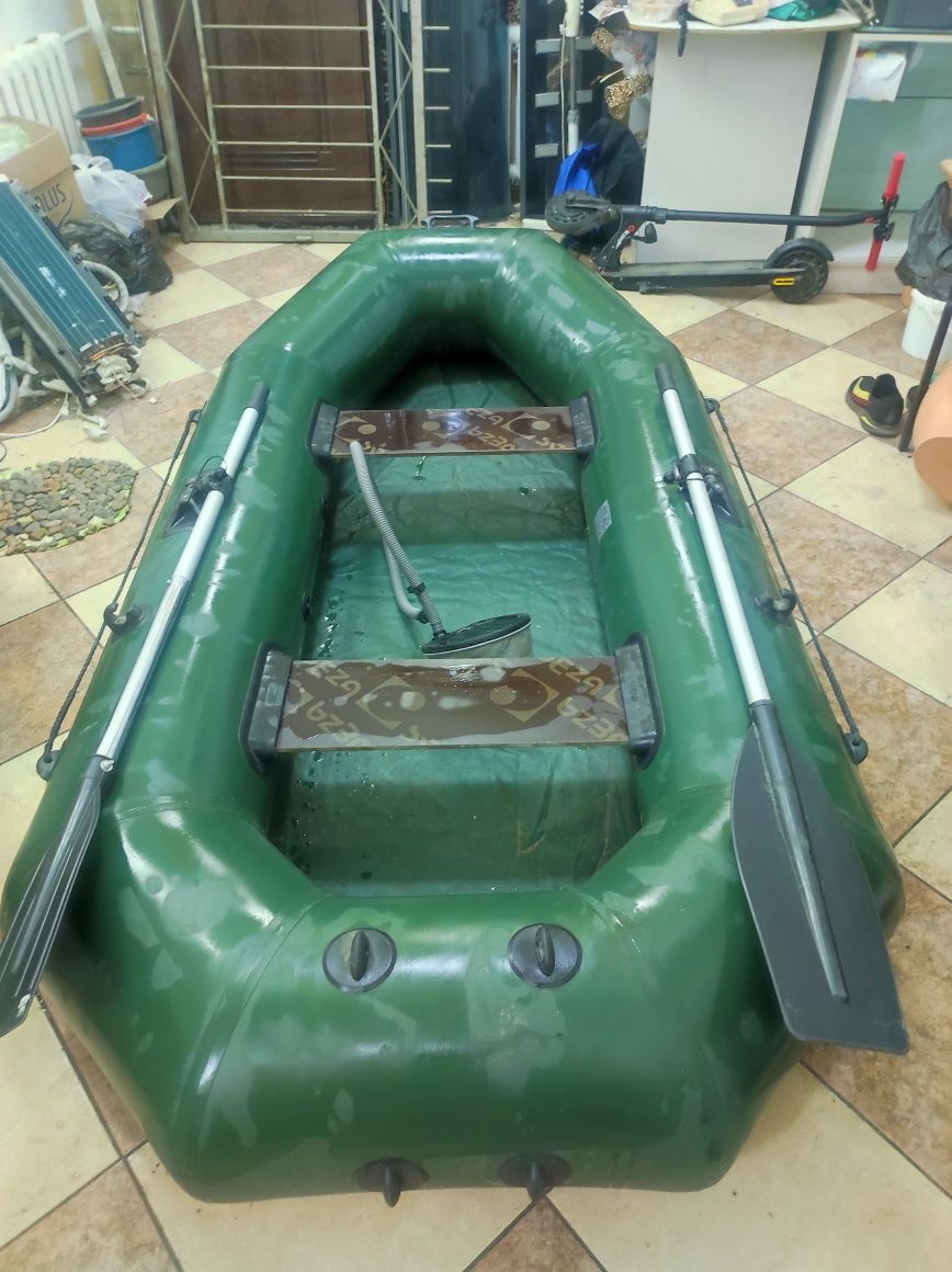 Лодка ПВХ Гелиос 2.5т.р