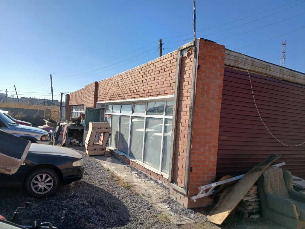 Продам коммерческую  недвижимость в г Аксу
