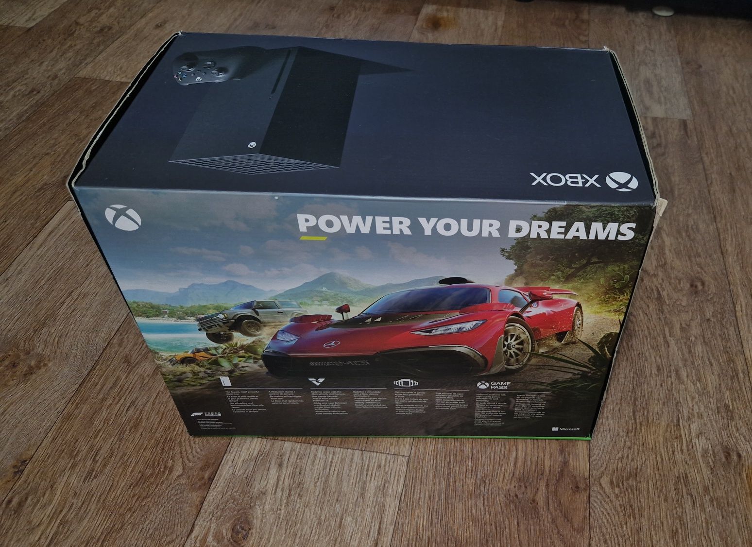 Xbox series X  + 2 геймпада + Game Pass