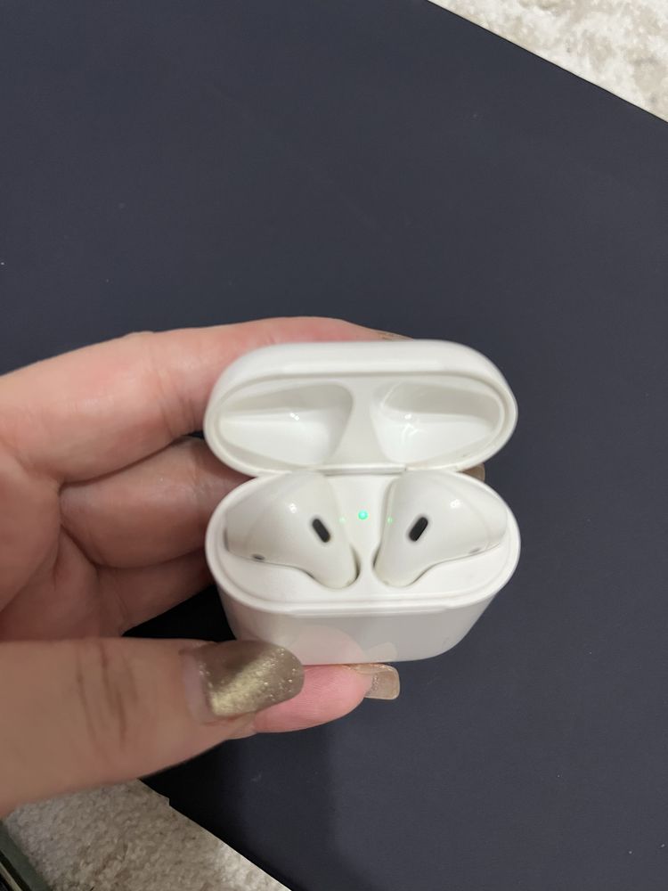 AirPods продам оригинал