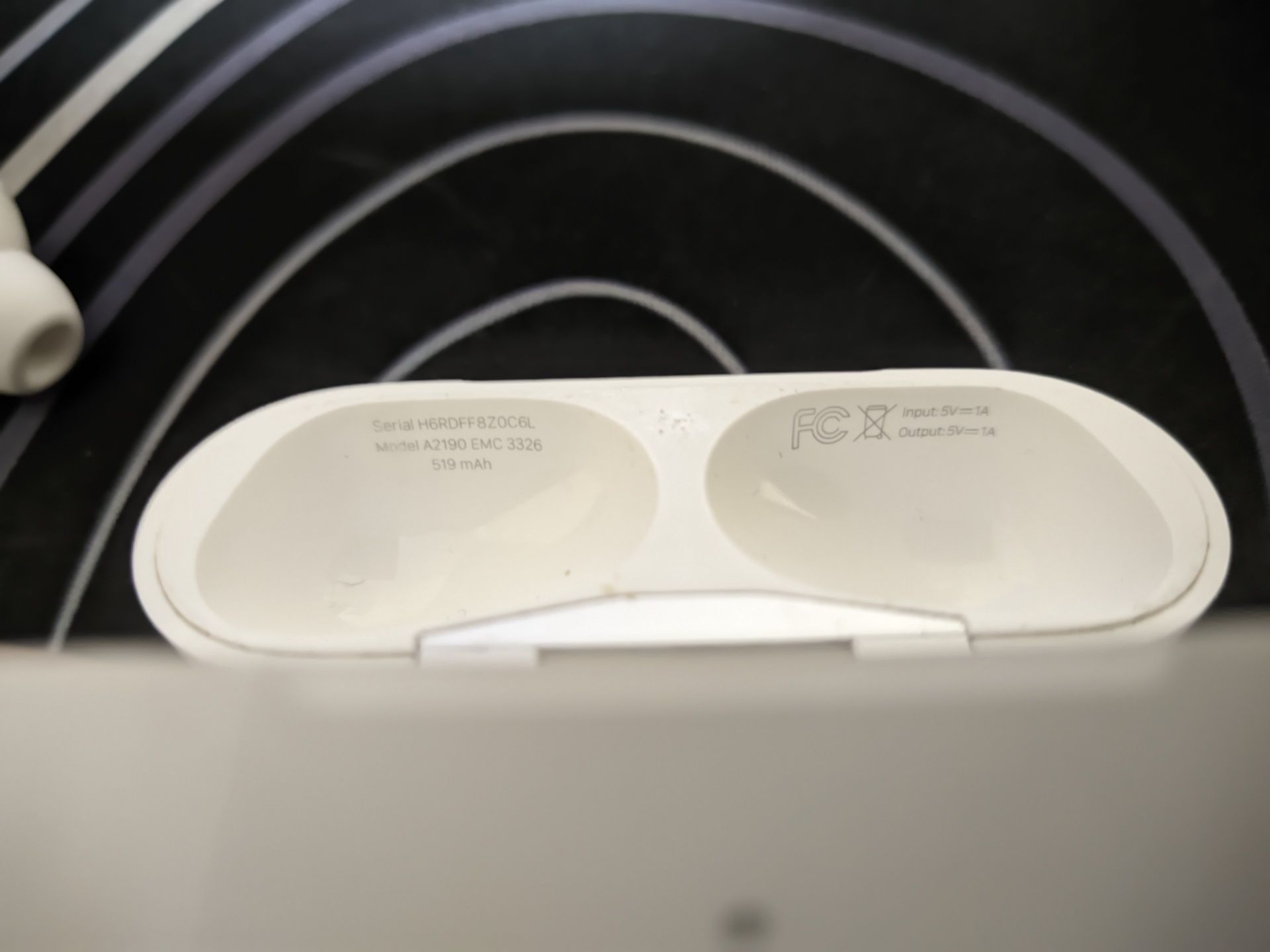 Продаю свои оригинальные AirPods Pro