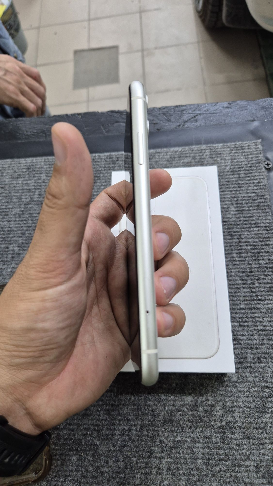 IPHONE 11 128 GB