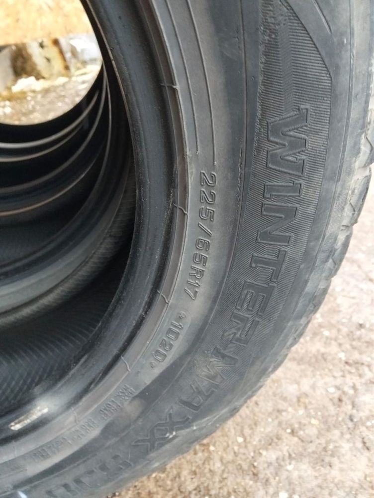 Шины б/у зимние Dunlop