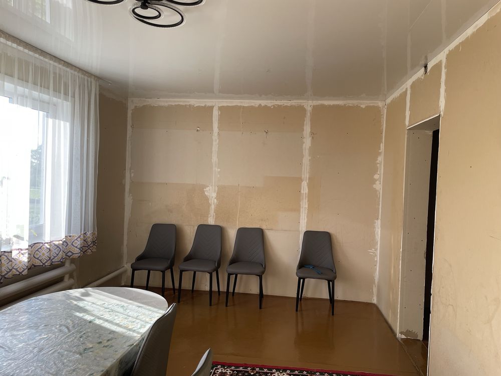 Продам дом с магазином в селе Подгорное