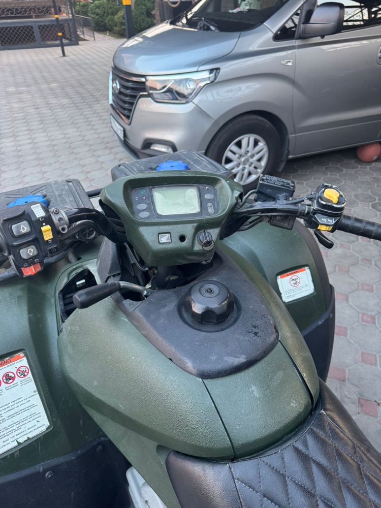 Продам квадроцик HONDA 550