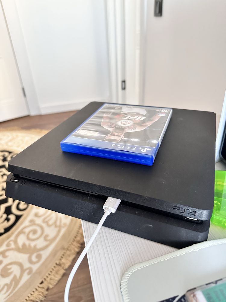 Sony Playstation 4