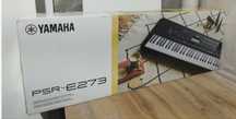 Yamaha PSR-E273, стойка Gewa