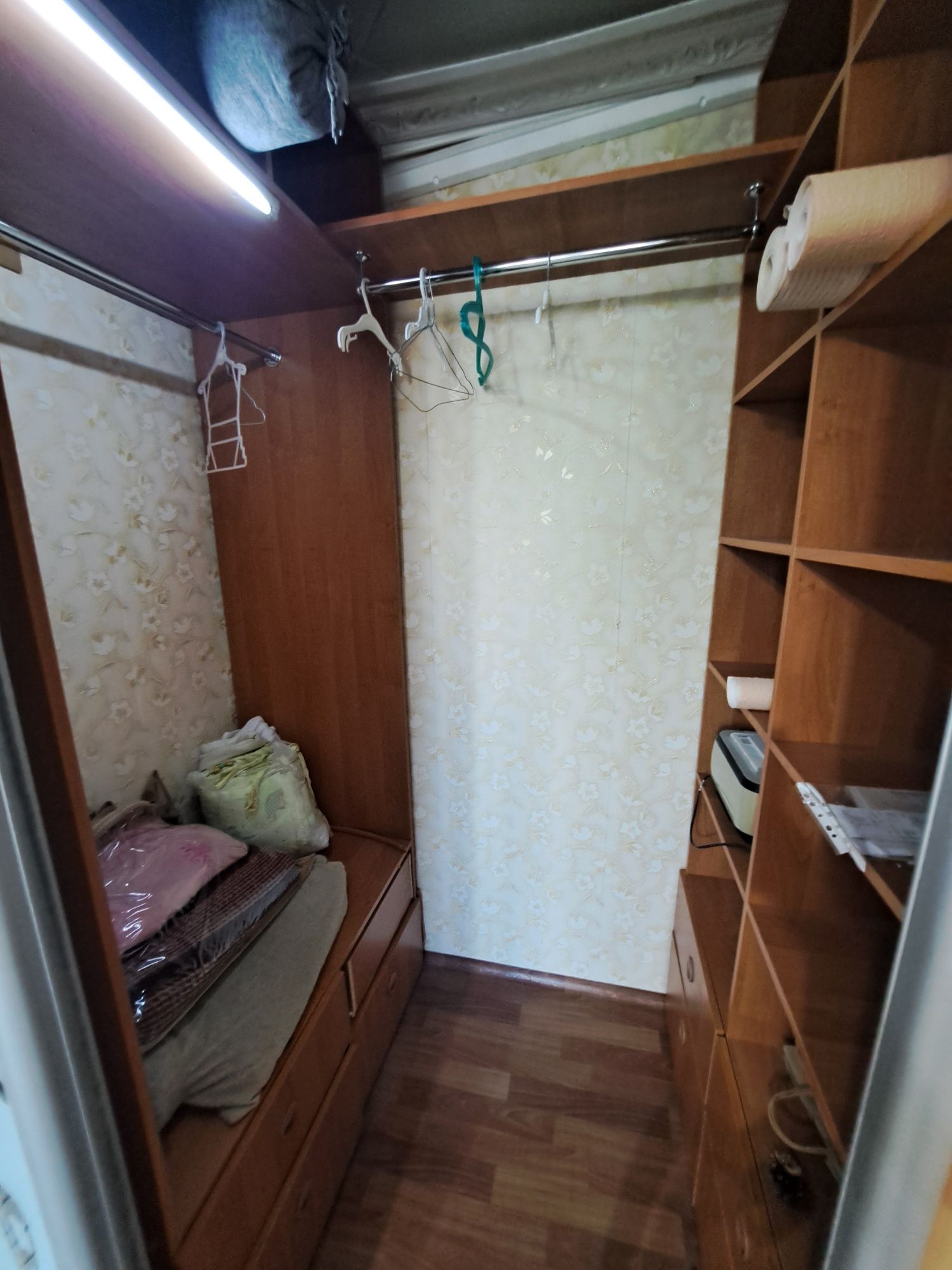 Продаём двухкомнатную квартиру в центре города