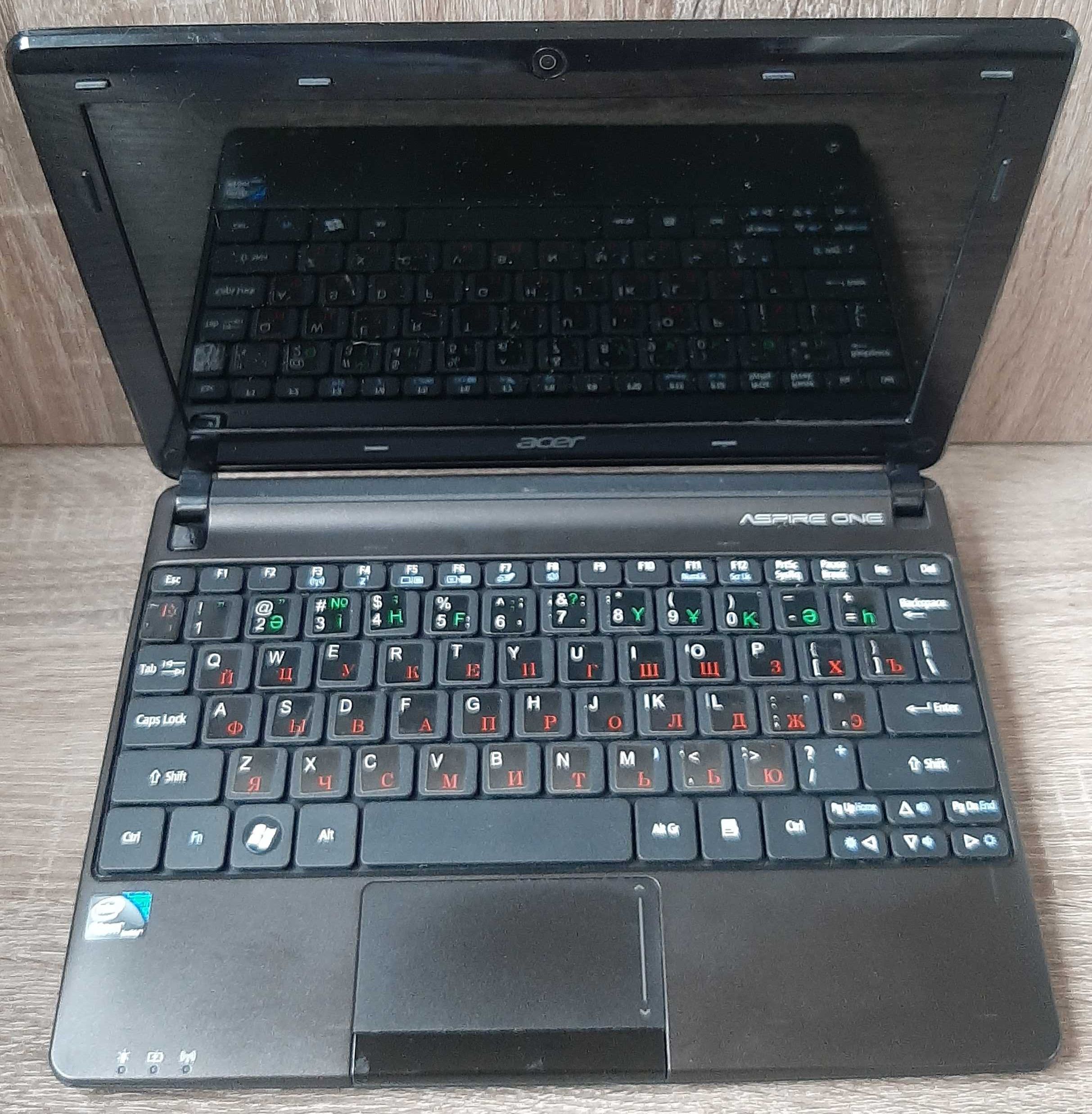 Нетбук Acer One D270 чёрного цвета