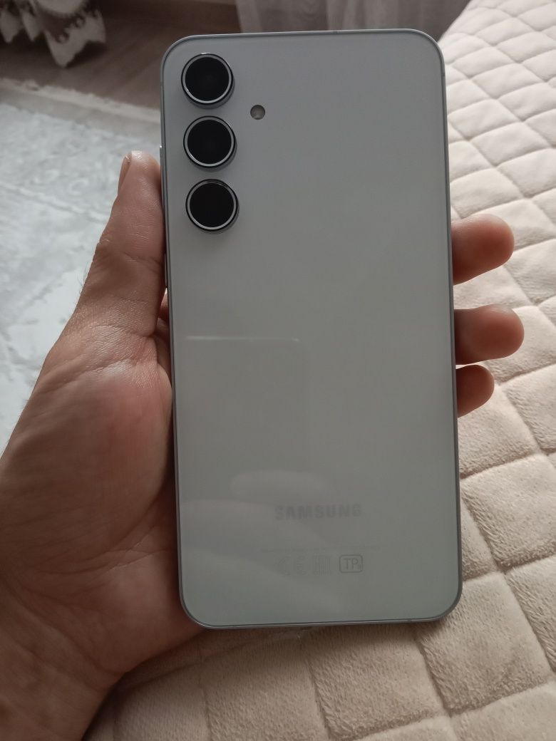 Продам Samsung A55